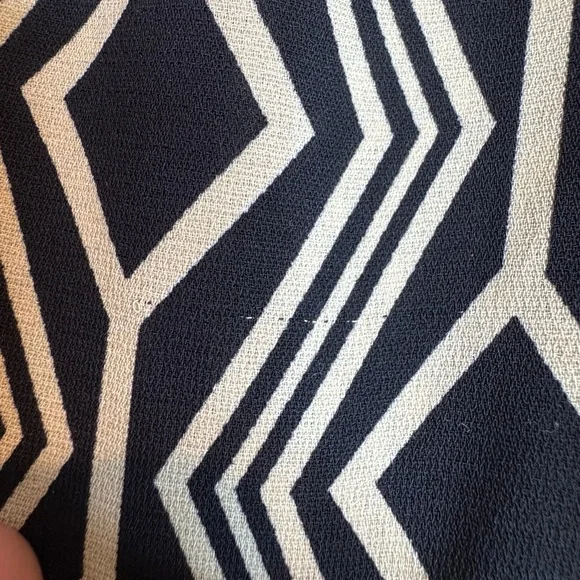 ZAC & RACHEL Black and Cream Geometric Women's Pants - Picture 7 of 9